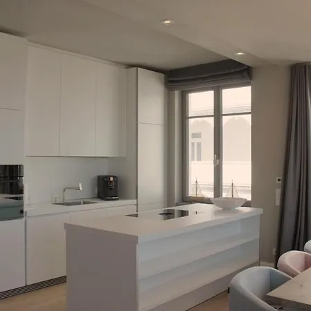 Bluepearl, Charlotte Apartment